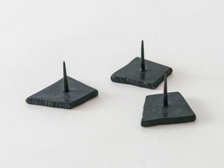 DAIYO Small Iron Candle Stand